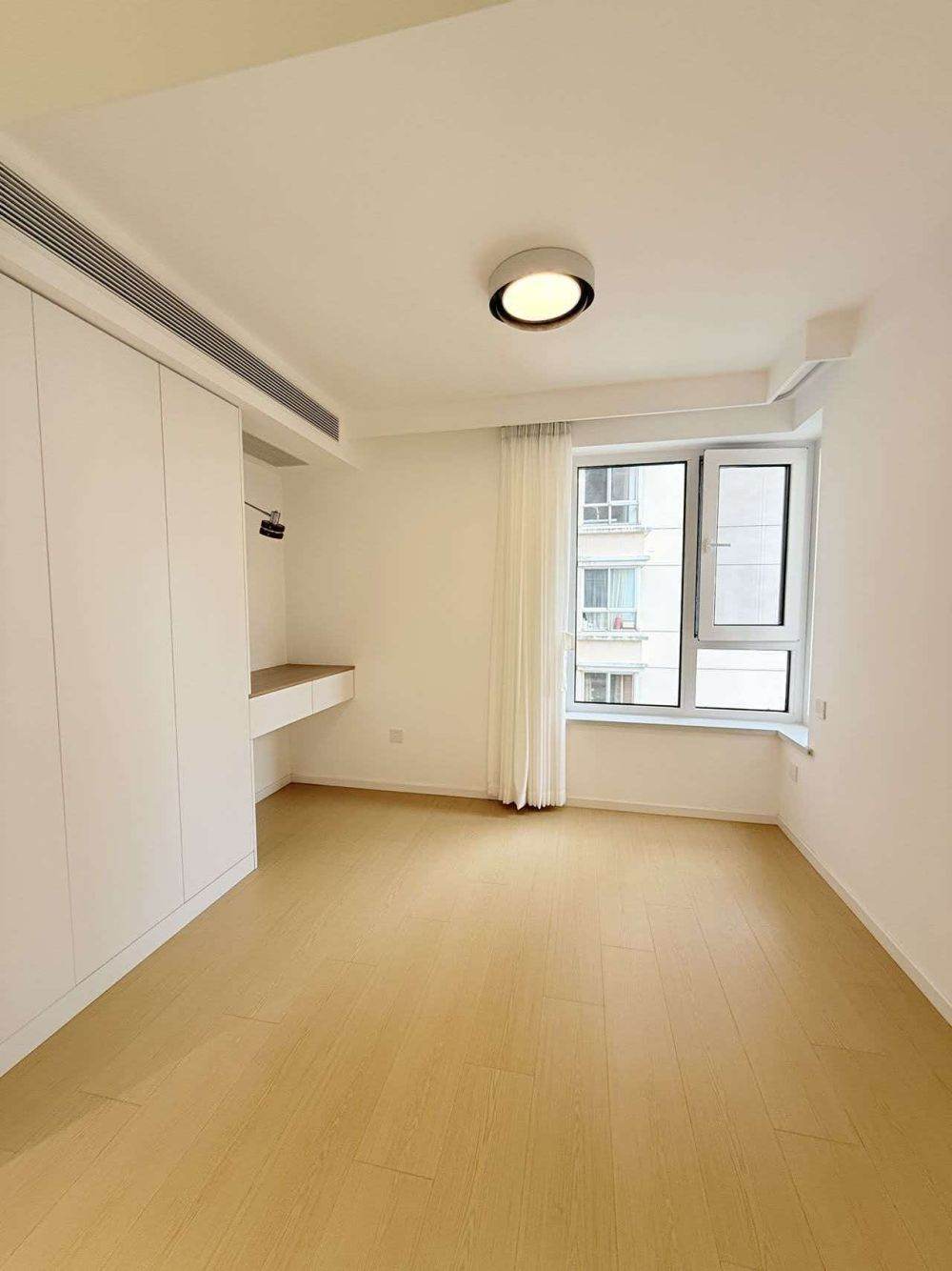 Housing image — Bedroom