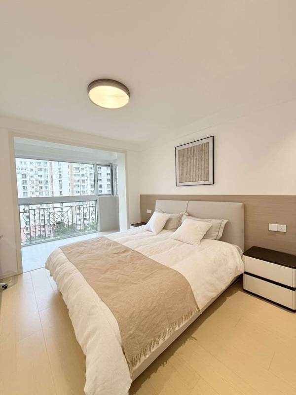 Housing image — Bedroom