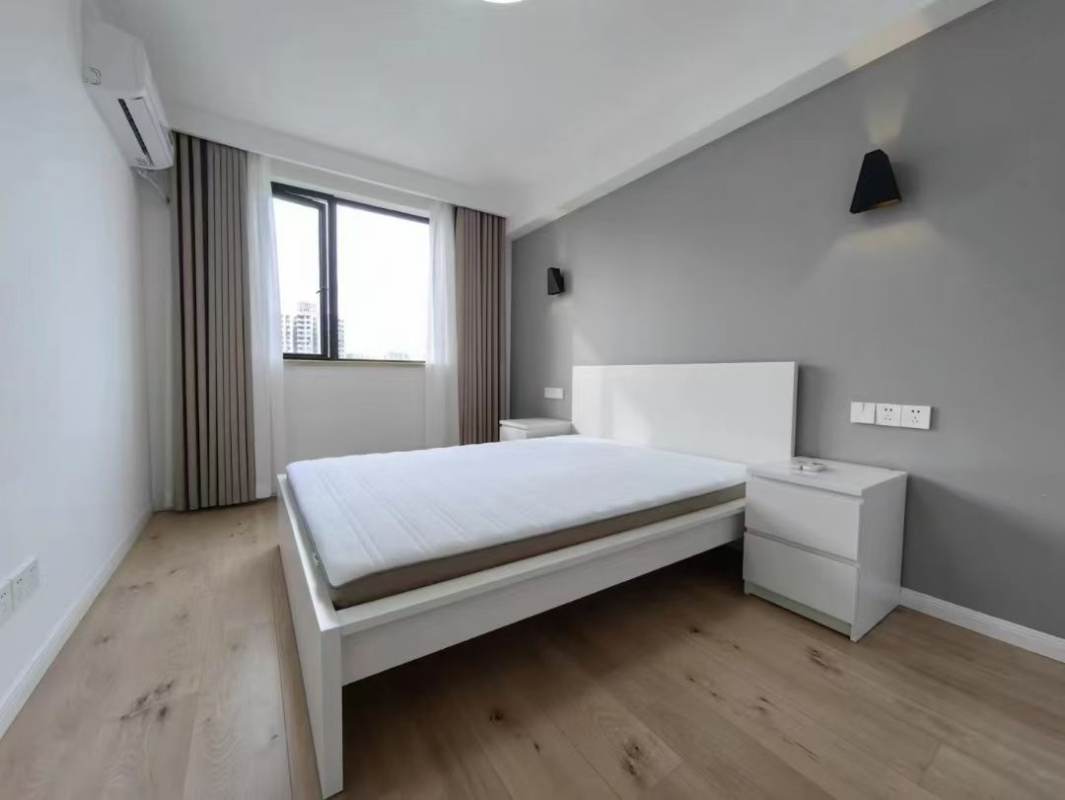 Housing image — Bedroom