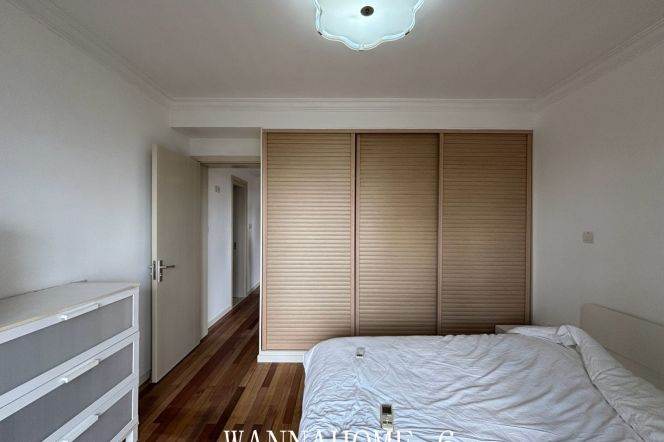 1BR Apartment in Old Xuhui (L1/L7/L9)