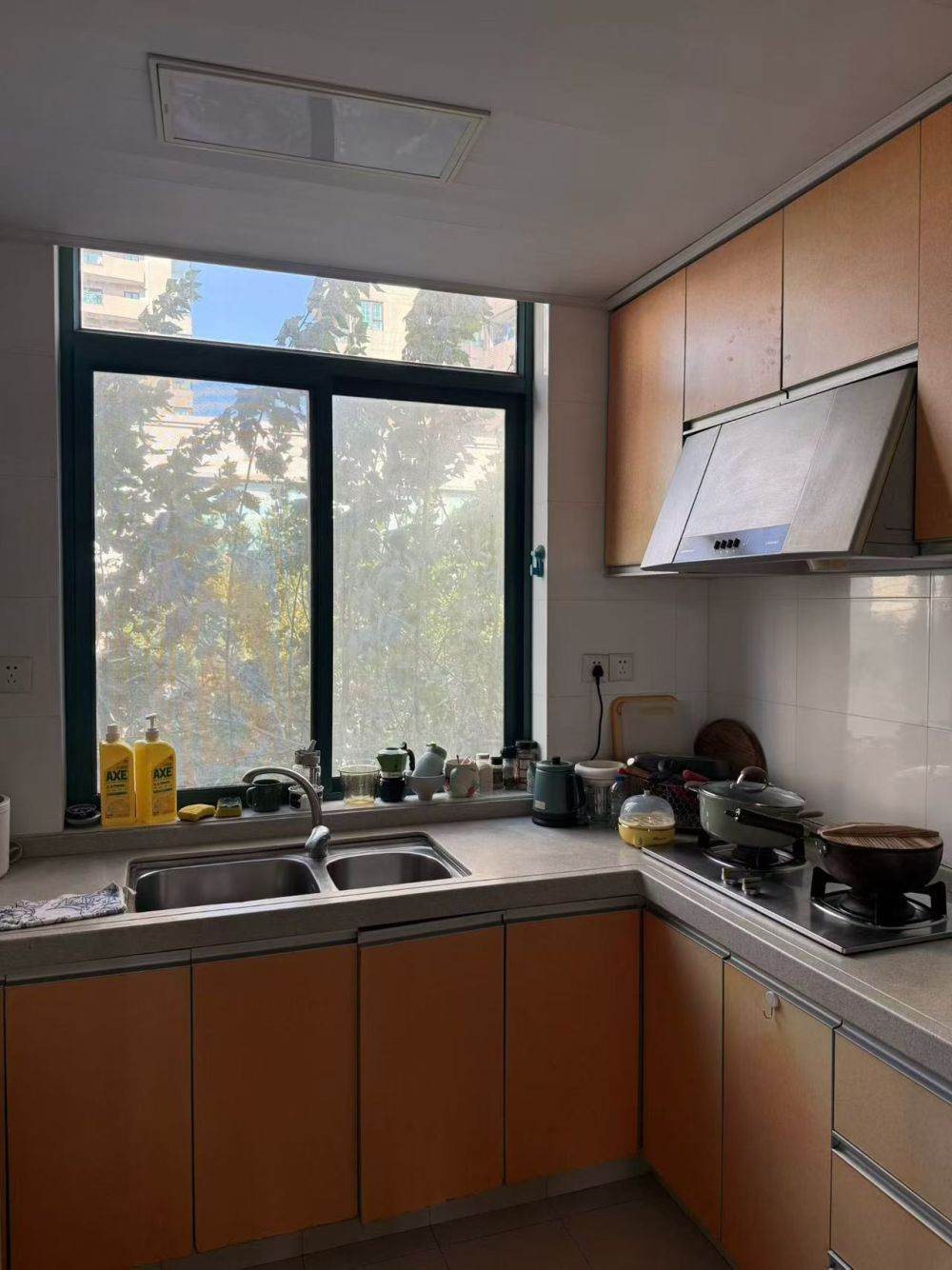 Housing image — Kitchen