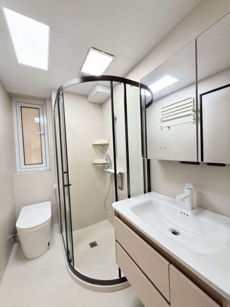 Housing image — Bathroom