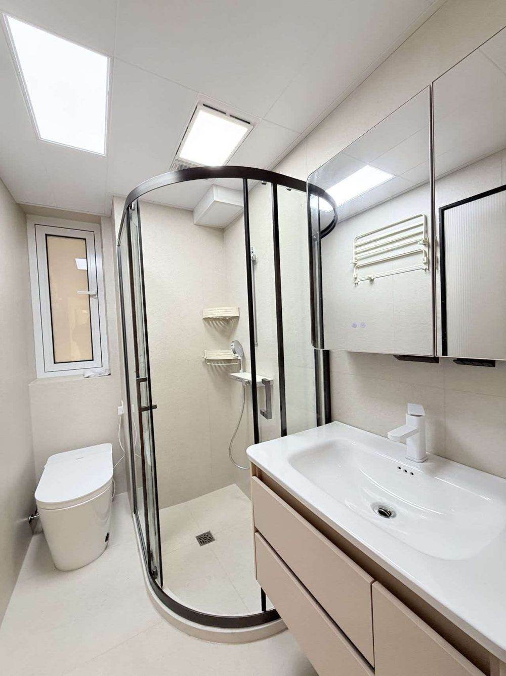 Housing image — Bathroom