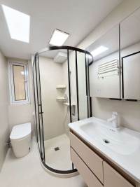 Housing image — Bathroom