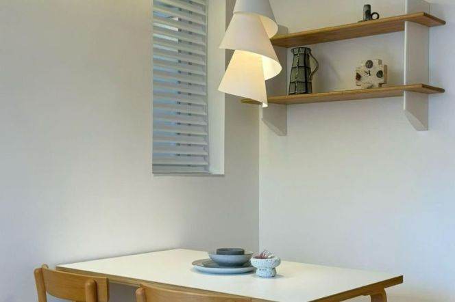 1BR Apartment in Jing'an (L7)