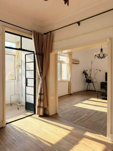 Housing image — Study