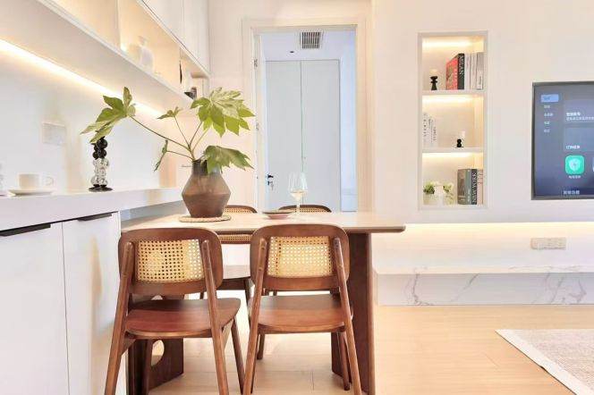 2BR Apartment near South Xizang Rd Metro (L4/L8/L13)