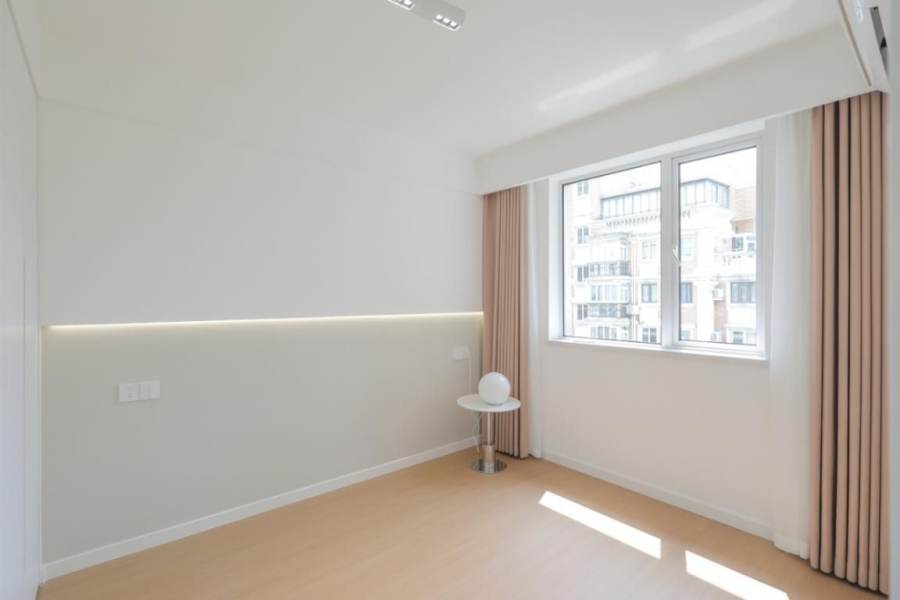 Housing image — Bedroom