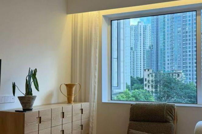 1BR Apartment in Jing'an (L7)