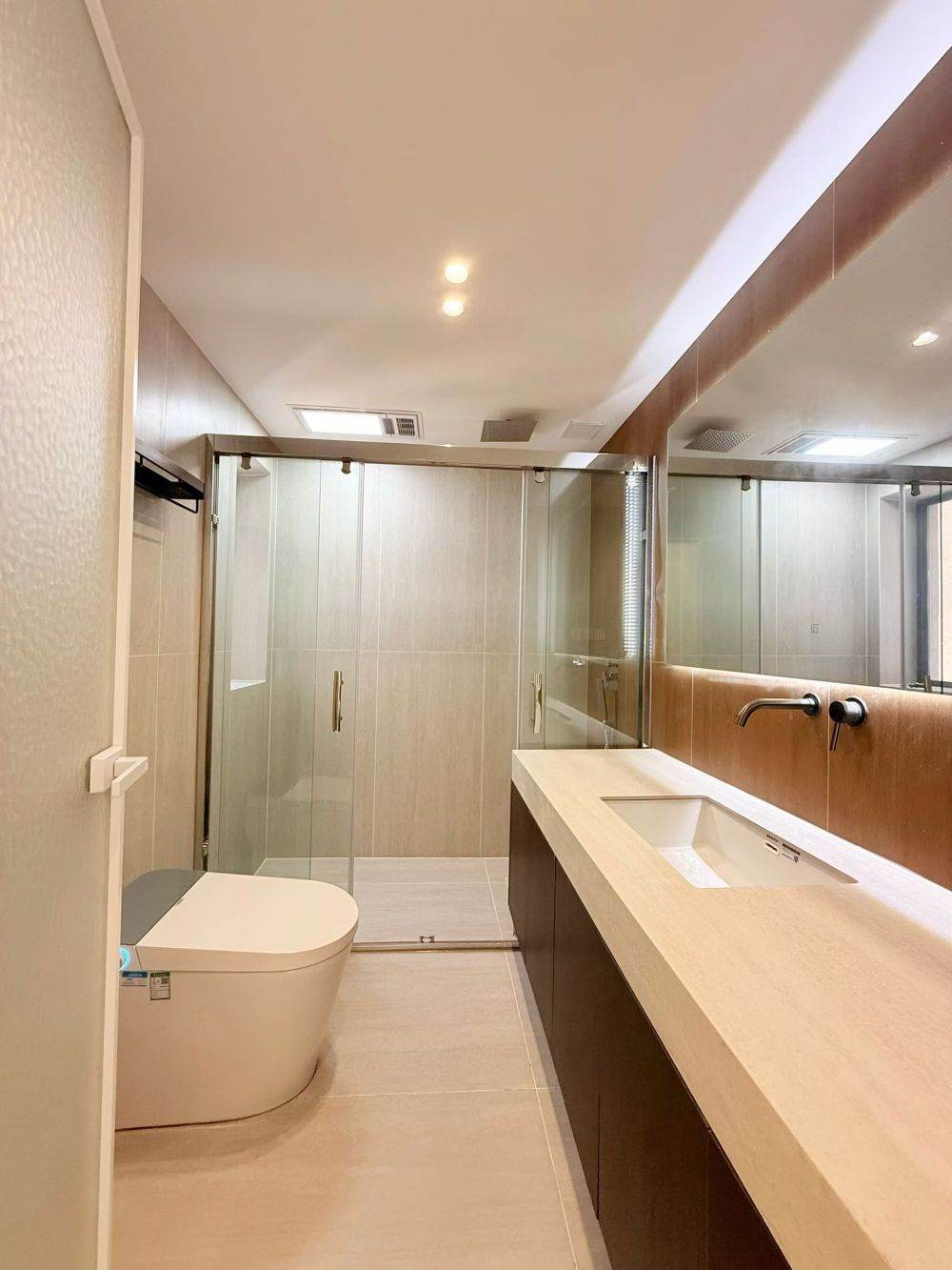 Housing image — Bathroom