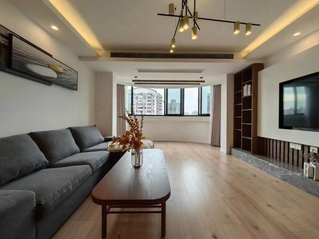 Housing image — Living Room