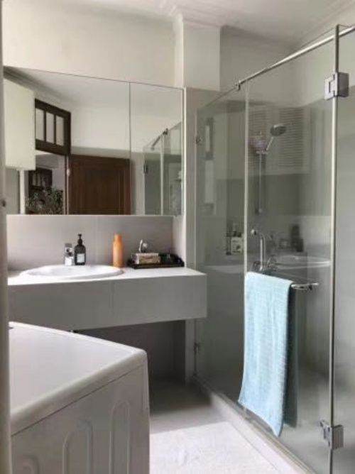 Housing image — Bathroom