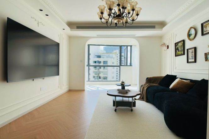 3BR Apartment near Loushanguan Rd Metro (L2)