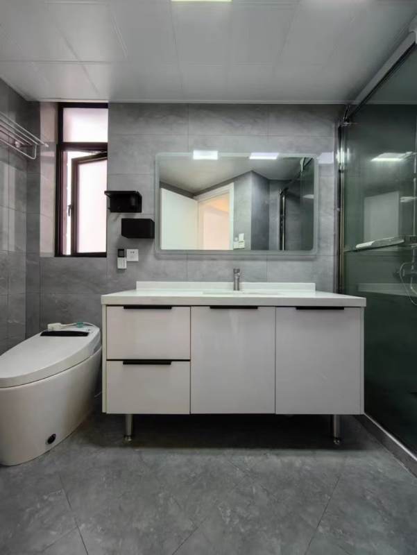 Housing image — Bathroom