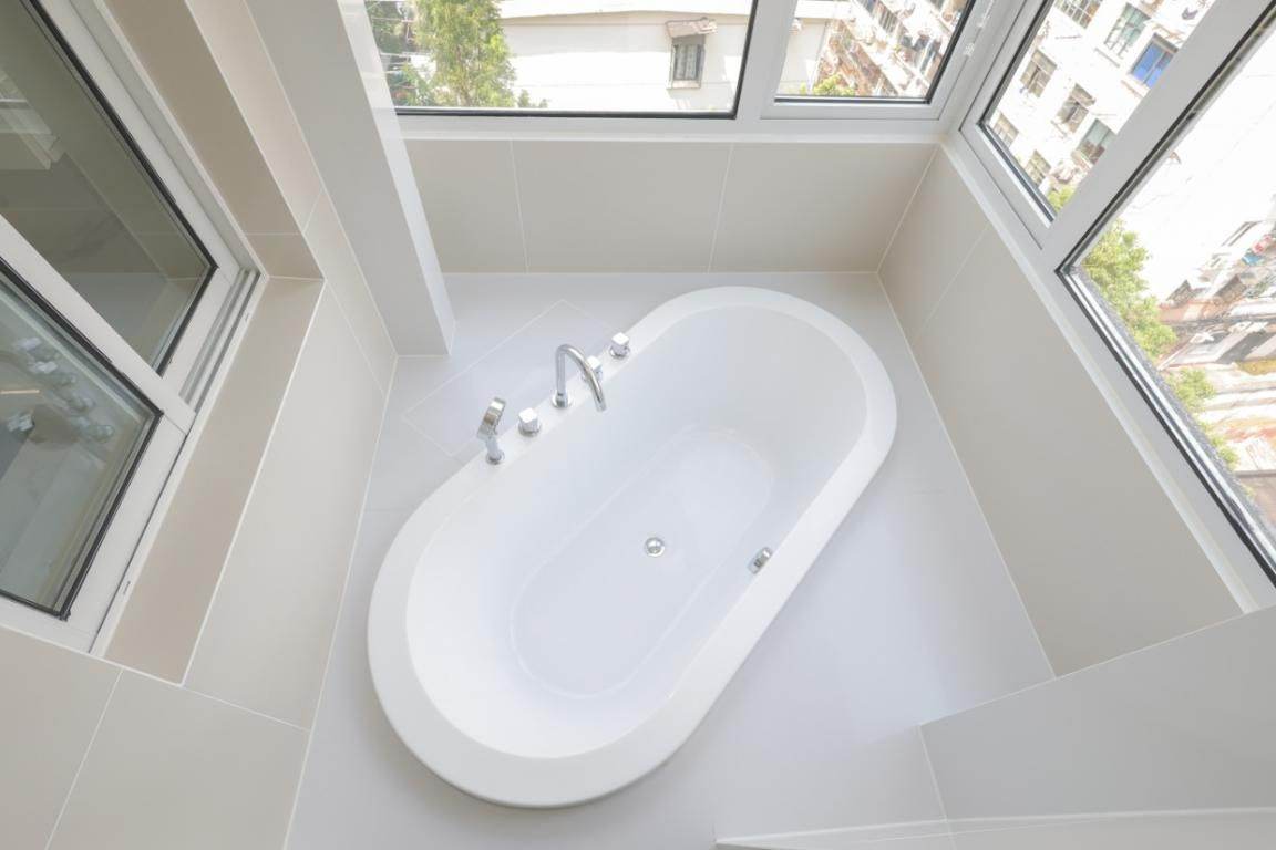 Housing image — Bathroom