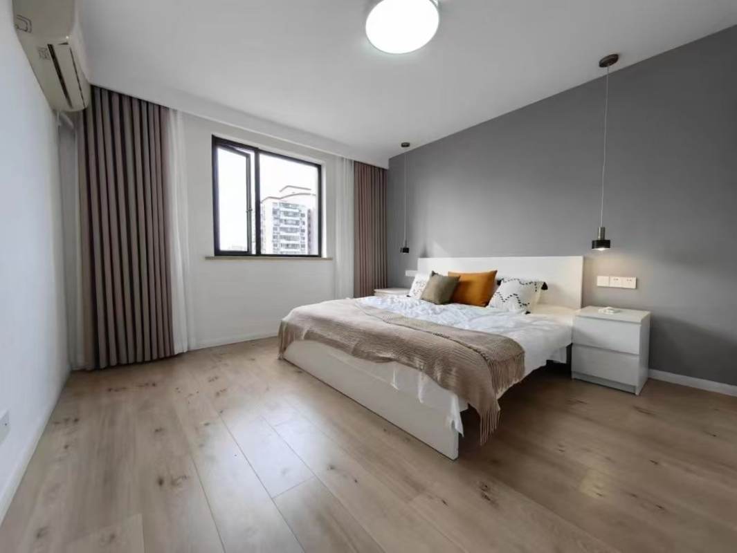Housing image — Bedroom