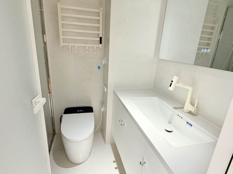 Housing image — Bathroom