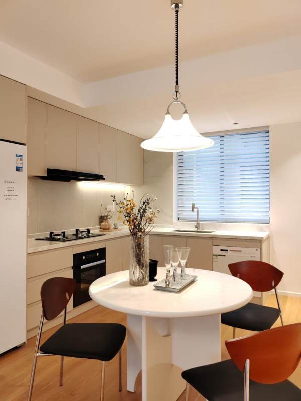 Housing image — Dining Area