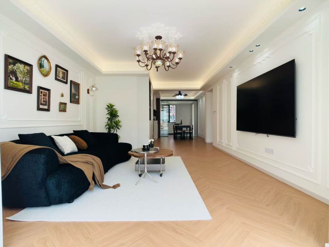 Housing image — Living Room
