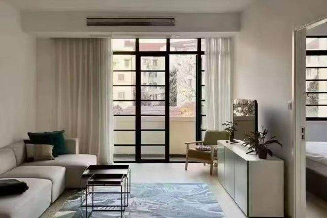 2BR Apartment in Old Xuhui (L1/L7/L9)