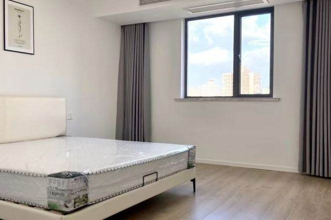 High-Floor 3BR Apartment at Sanhe Garden