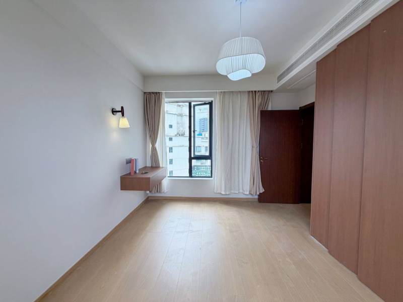 Housing image — Bedroom
