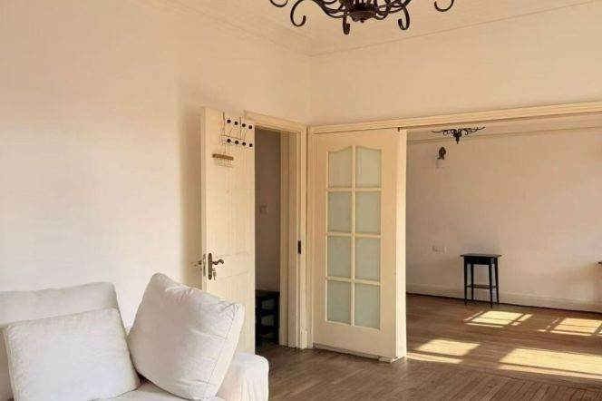 1BR Apartment in Old Xuhui (L1/L10)