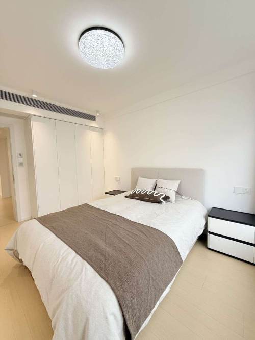 Housing image — Bedroom