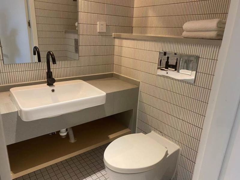 Housing image — Bathroom