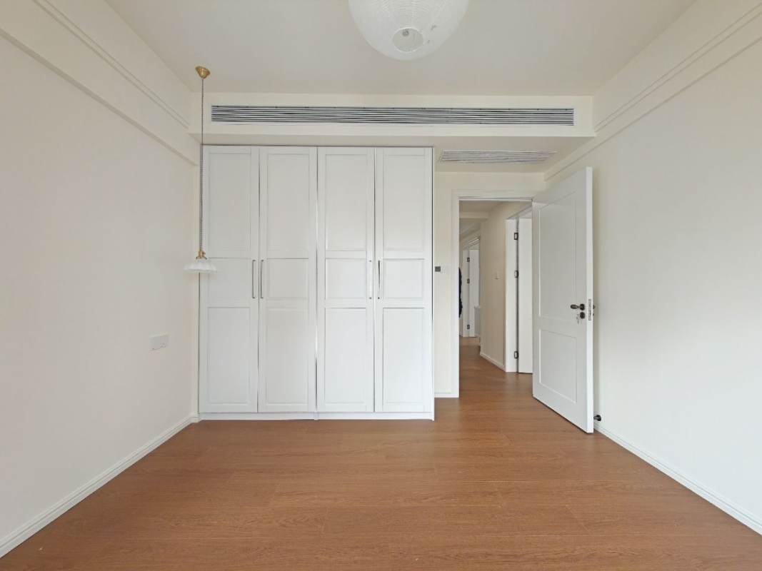 Housing image — Bedroom