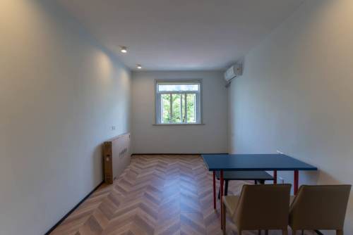 Housing image — Living Room