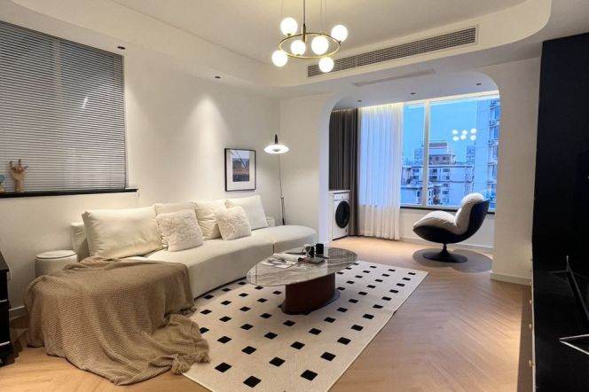 High-Floor 2BR Apartment in Xujiahui