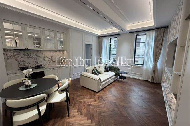 2BR Heritage Apartment near Middle Huaihai Rd Metro (L1/L13/L14)