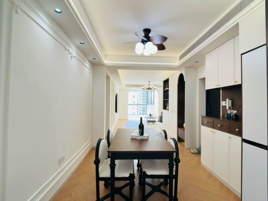 Housing image — Dining Area