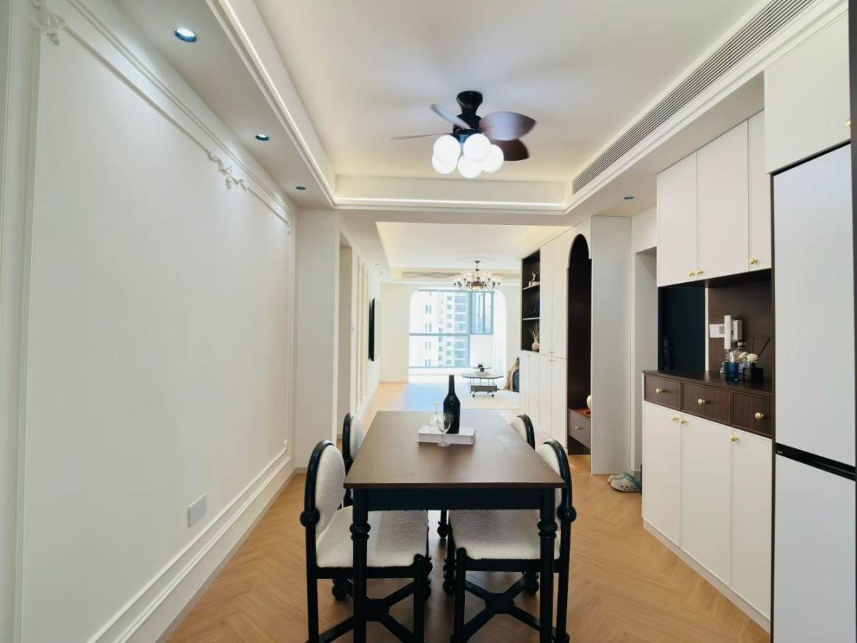 Housing image — Dining Area