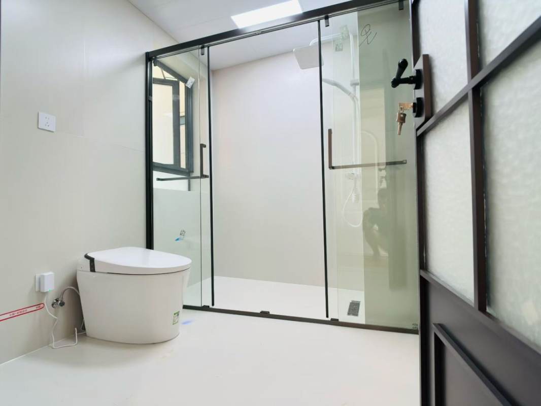 Housing image — Bathroom