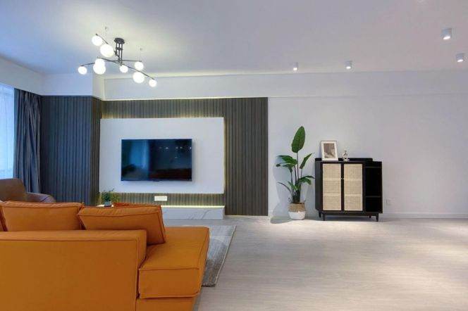 Spacious 2BR Apartment near Xujiahui Metro (L4)