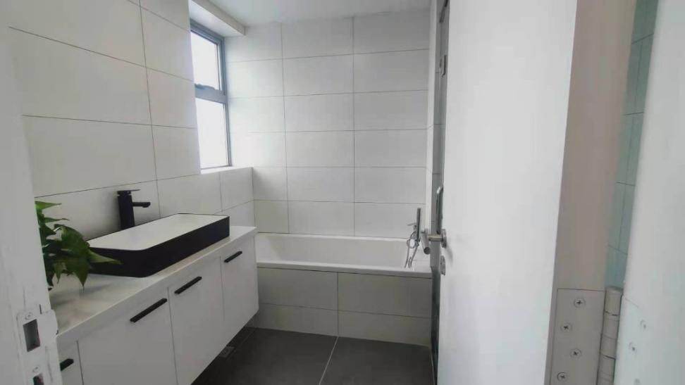 Housing image — Bathroom