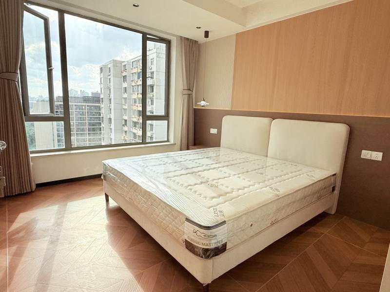 Housing image — Bedroom