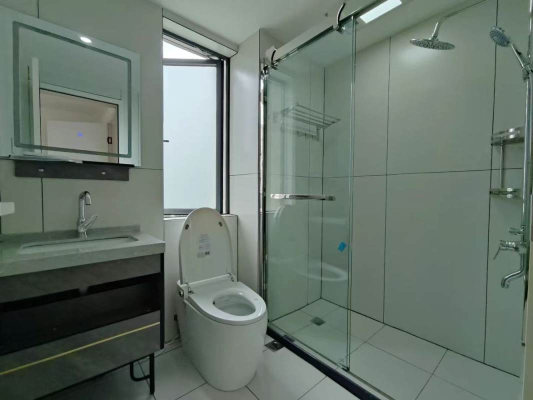 Housing image — Bathroom