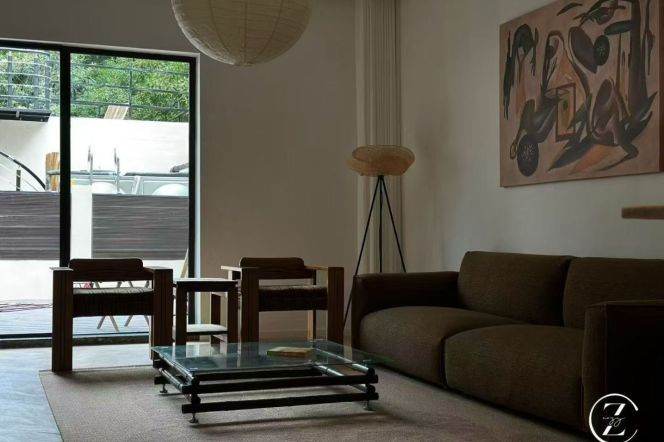 Spacious 1BR Heritage Apartment near Nanjing Xi Lu with Terrace (L2/L12/L13)