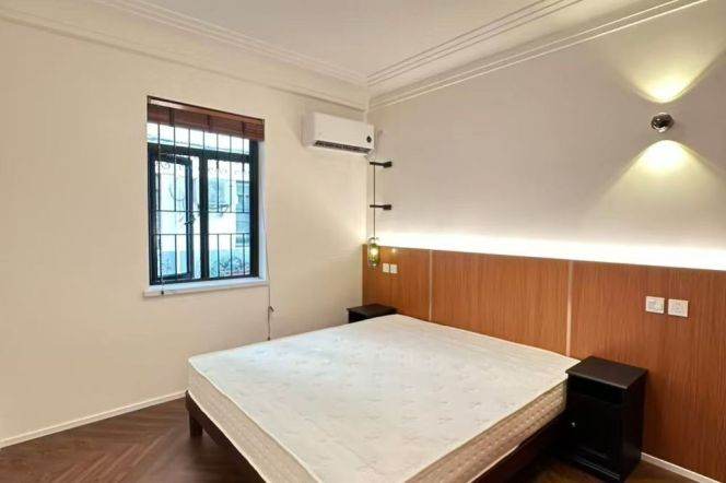 2BR Lane House in Old Xuhui