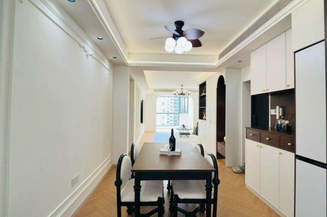 3BR Apartment near Loushanguan Rd Metro (L2)