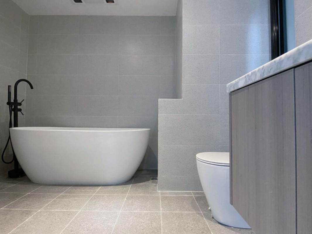 Housing image — Bathroom