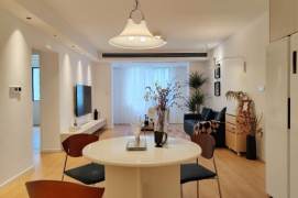 4BR Apartment near Zhongshan Park
