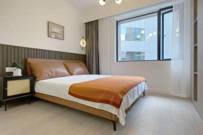Spacious 2BR Apartment near Xujiahui Metro (L4)