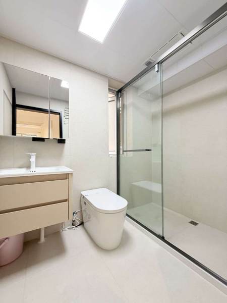 Housing image — Bathroom