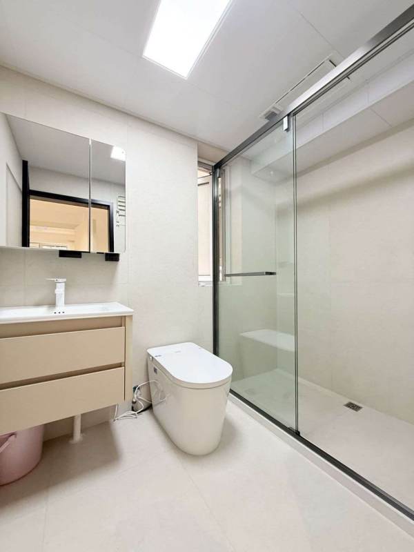 Housing image — Bathroom