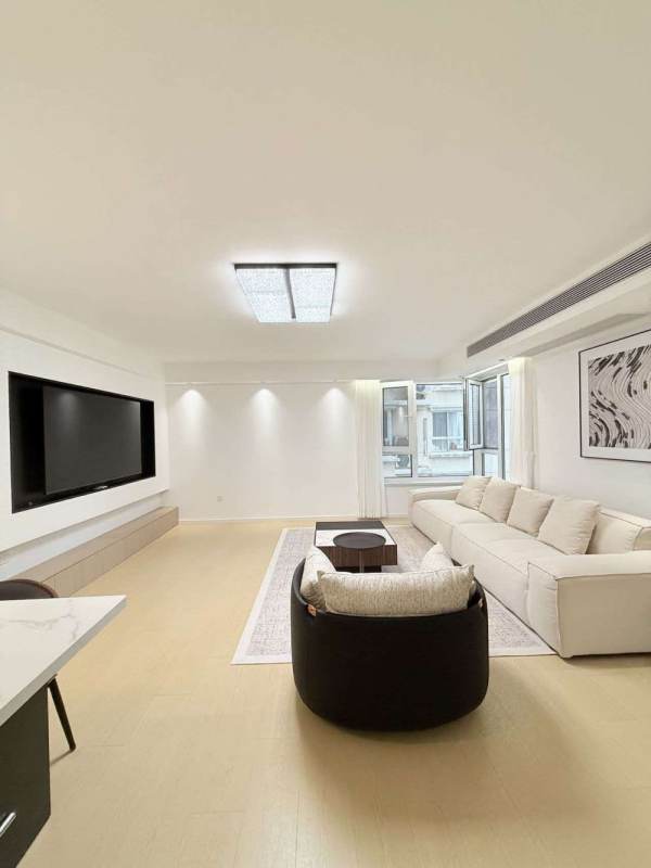 Housing image — Living Room