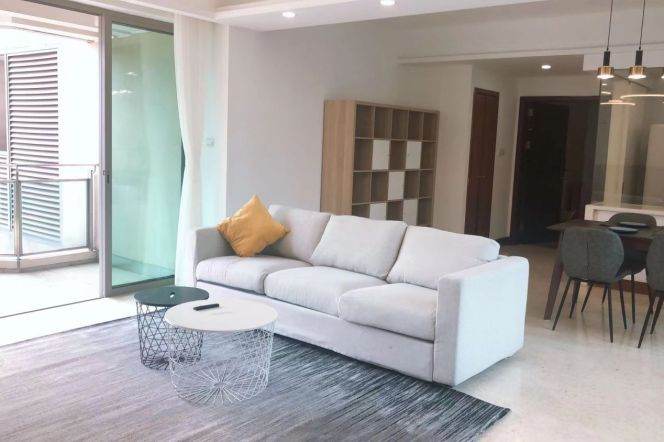 Spacious 3BR Apartment at Jing'an Four Seasons Apartments with Outstanding View (L2/L12/L13)